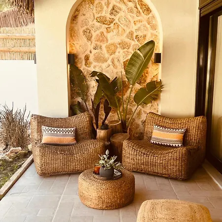 Naya Pool & Garden View Villa