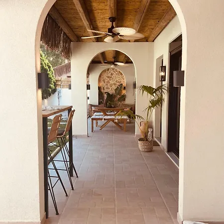 Naya Pool & Garden View Villa *