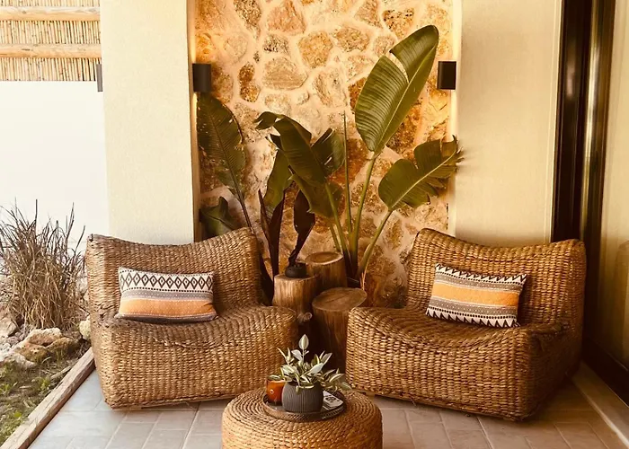 Naya Pool & Garden View Villa