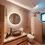 Naya Pool & Garden View فيلة *